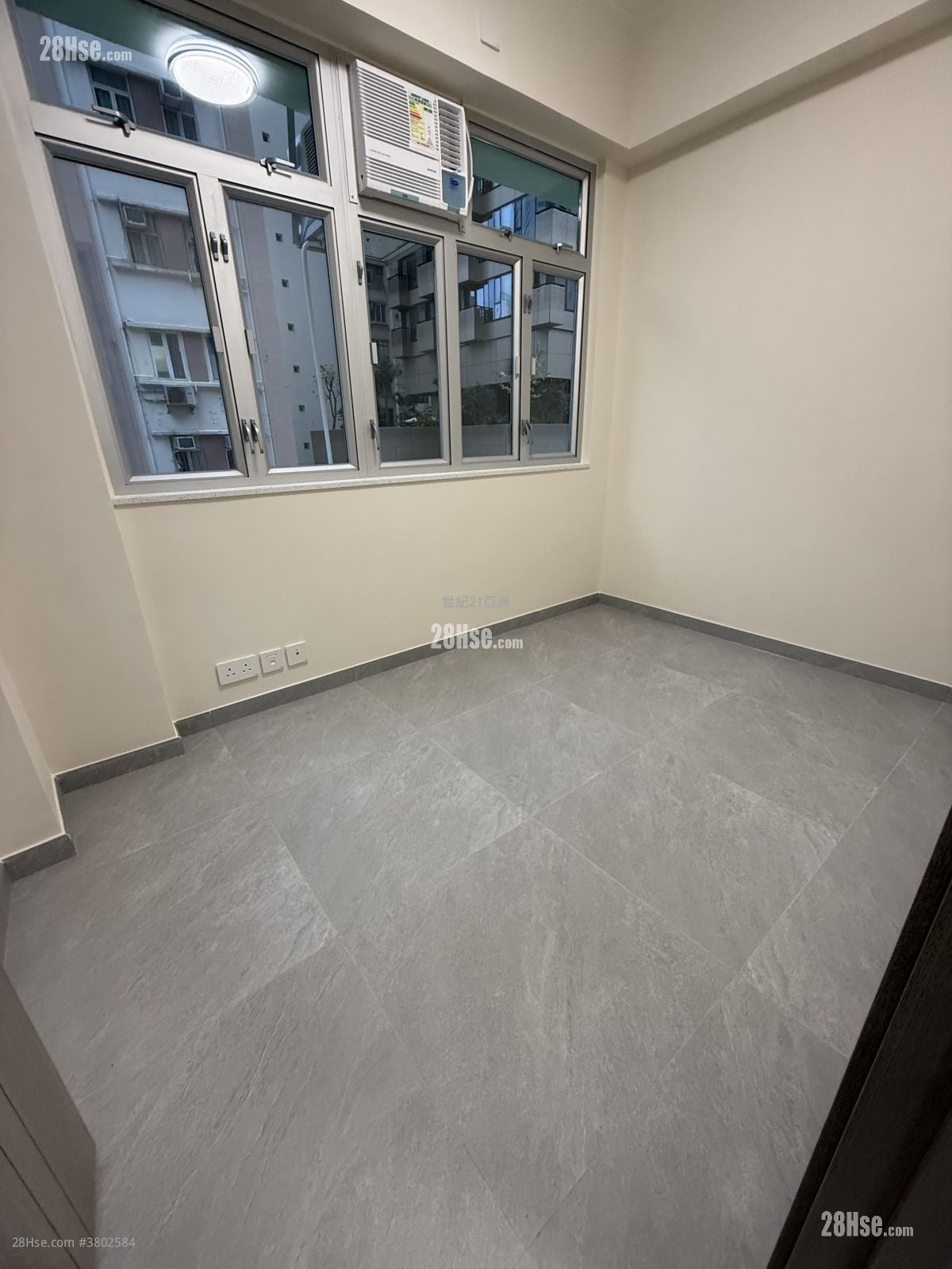 庄士顿大楼 售盘 2 房 , 1 浴室 476 平方尺