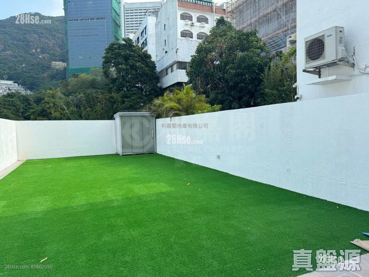 King's Court Sell 3 Bedrooms , 2 Bathrooms 1,053 ft²