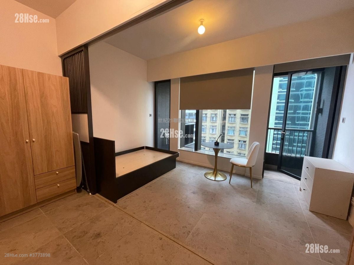 Bohemian House Rental Studio , 1 Bathroom 299 ft²