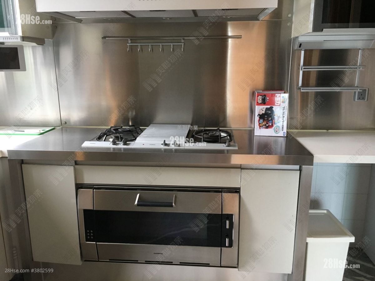 Harbour Green Sell 4 Bedrooms 1,362 ft²