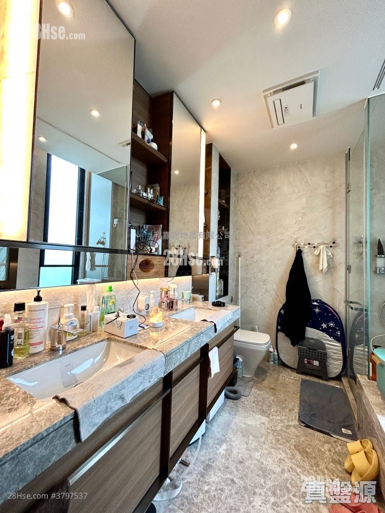 Park Villa Hillcrest Sell 4 Bedrooms 1,567 ft²