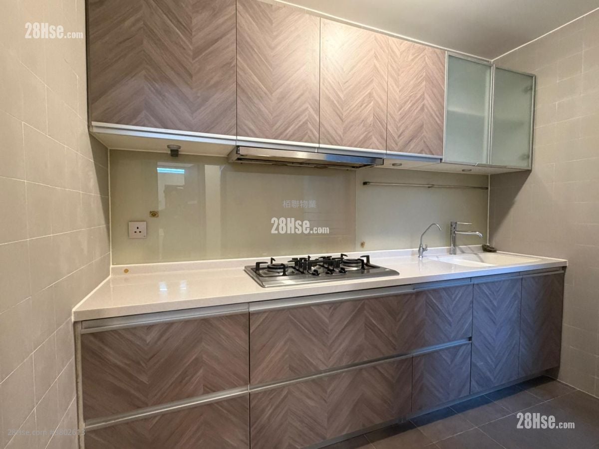 Euston Court Sell 2 Bedrooms , 1 Bathroom 587 ft²