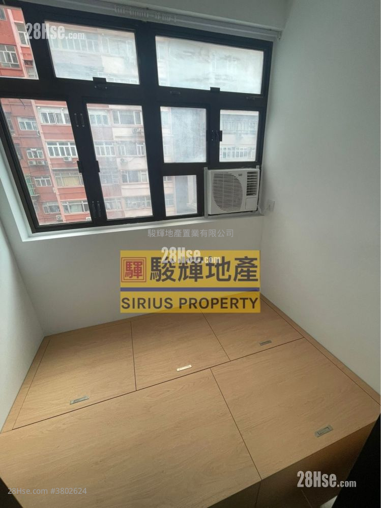 Golden Crown Court Rental 1 Bedroom , 1 Bathroom 180 ft²