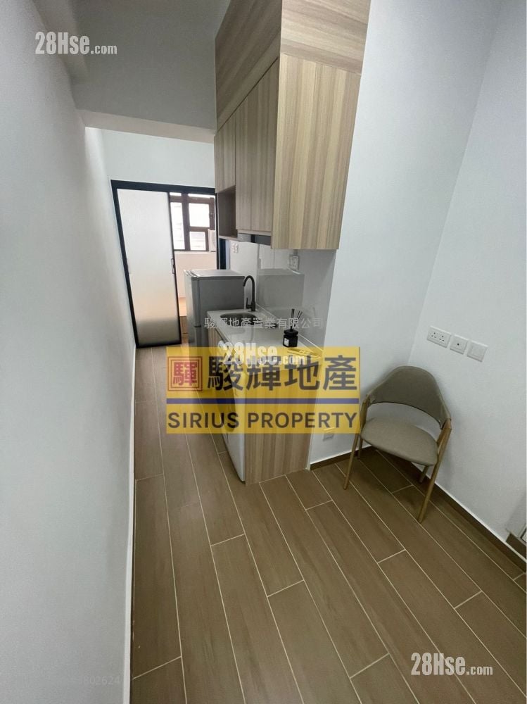 Golden Crown Court Rental 1 Bedroom , 1 Bathroom 180 ft²