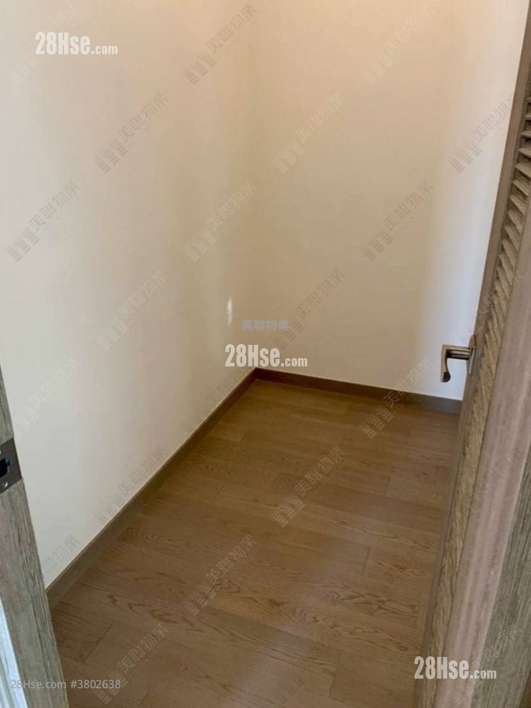 Aurora Rental 3 Bedrooms , 2 Bathrooms 644 ft²