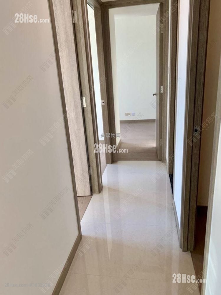 Aurora Rental 3 Bedrooms , 2 Bathrooms 644 ft²