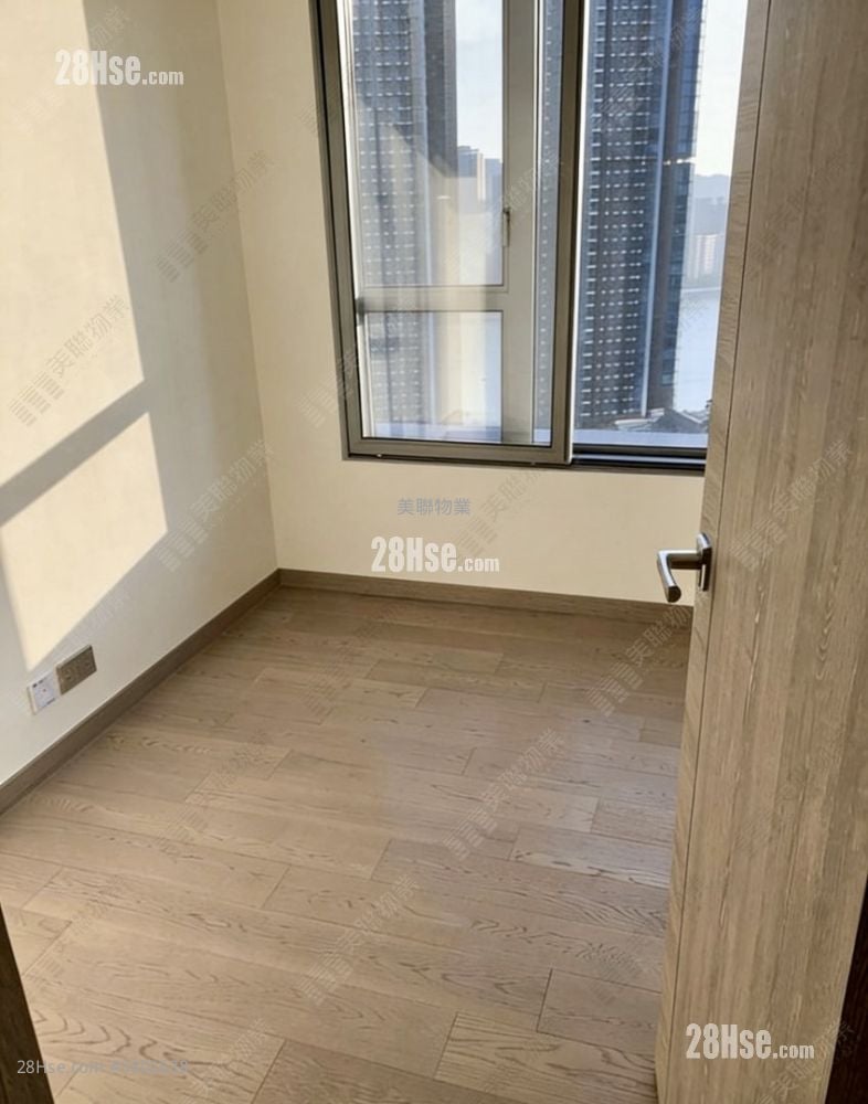 Aurora Rental 3 Bedrooms , 2 Bathrooms 644 ft²