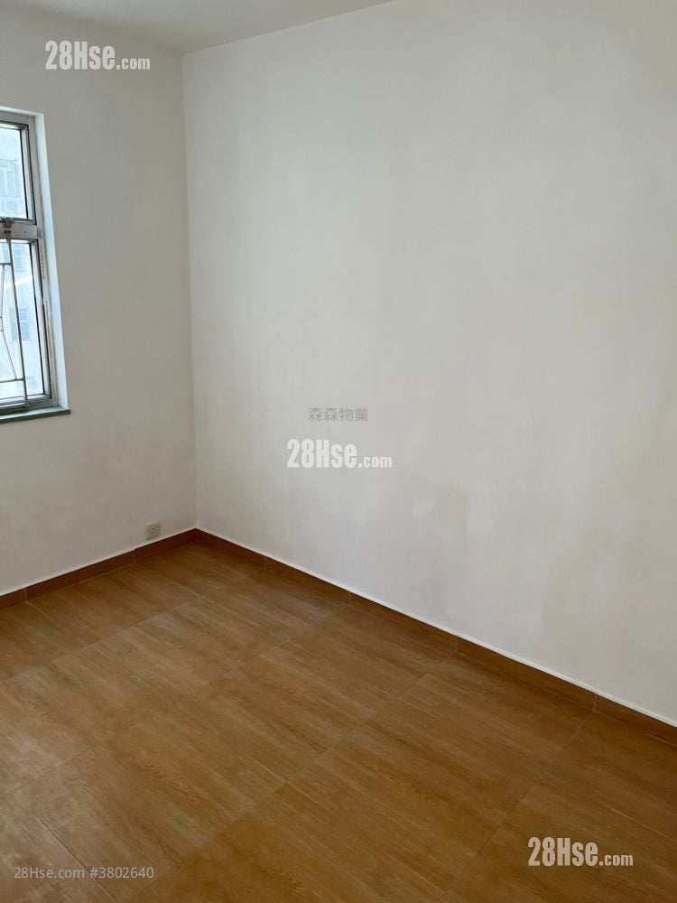 Healthy Gardens Sell 2 Bedrooms , 1 Bathroom 446 ft²