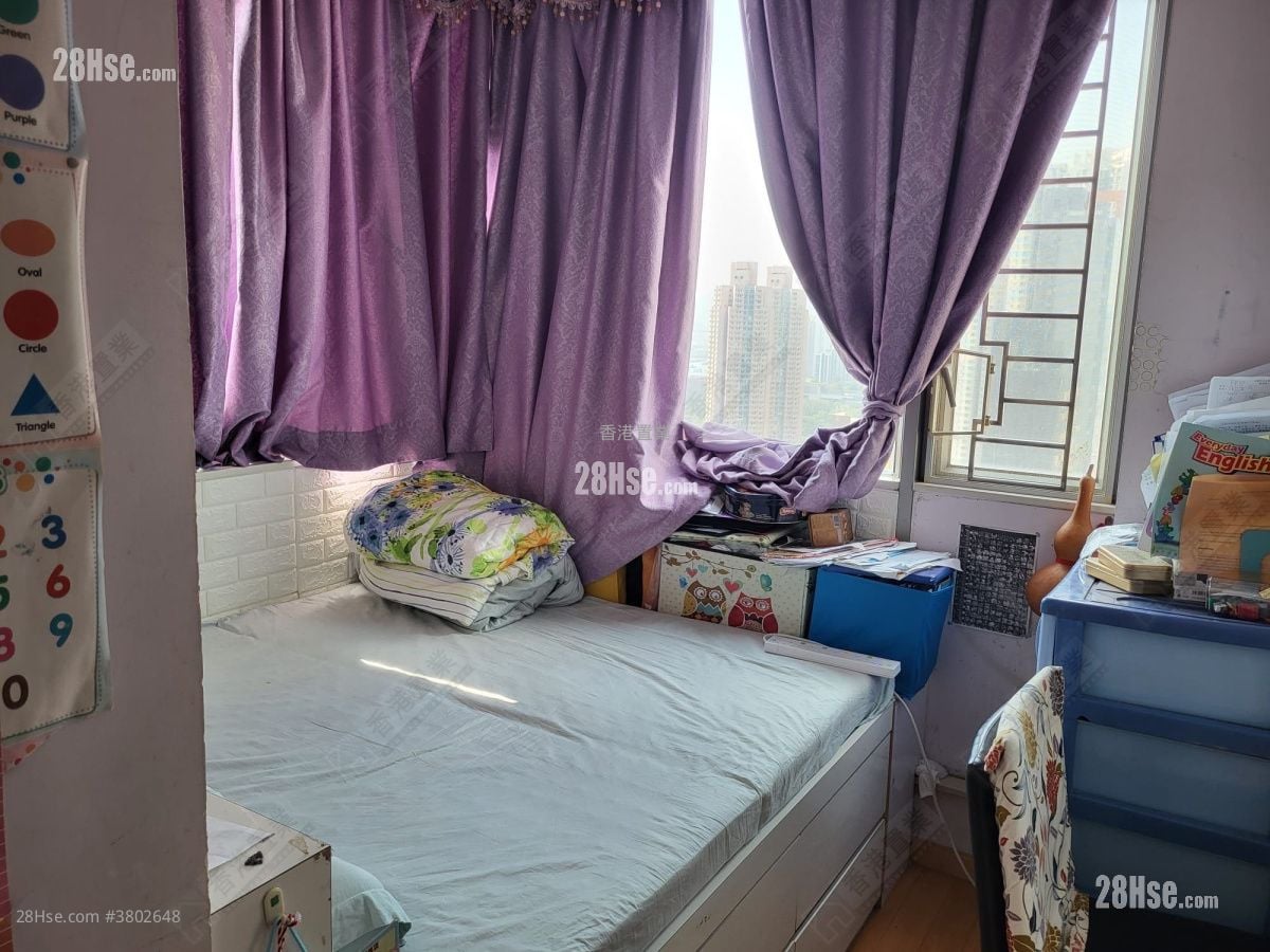 Bedford 28 Sell 3 Bedrooms , 2 Bathrooms 795 ft²