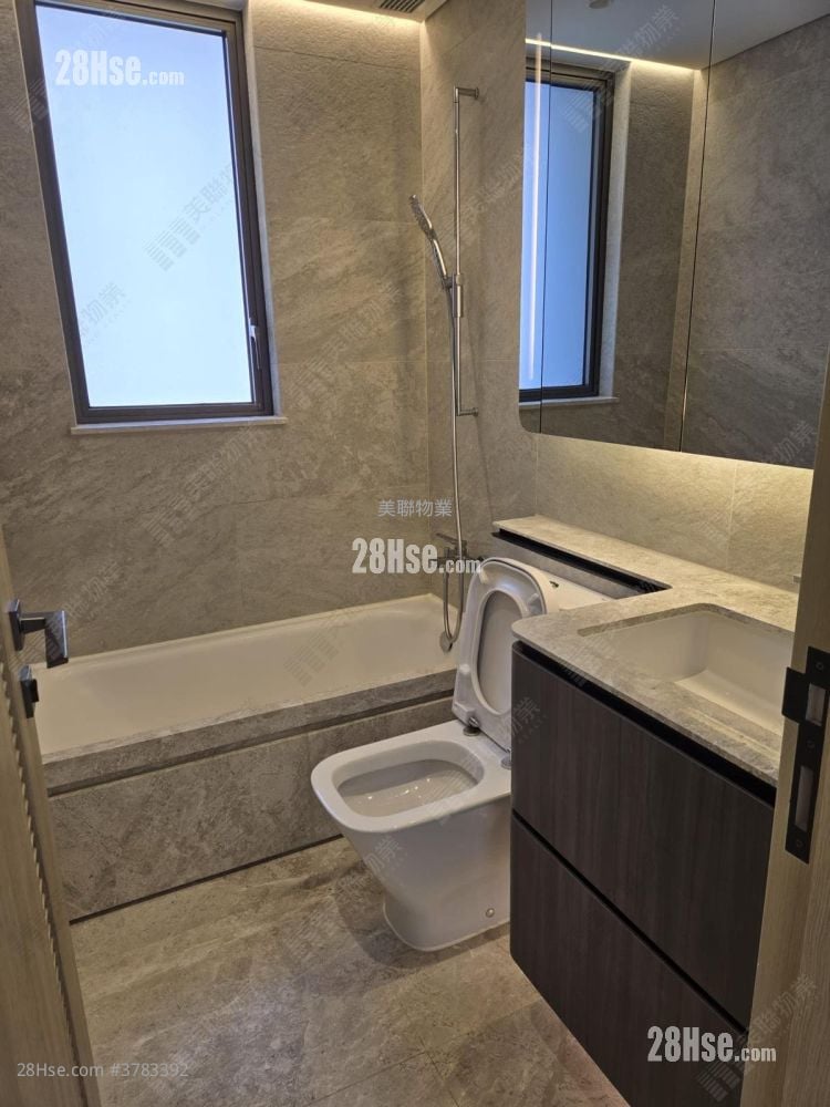 The Arles Sell 2 Bedrooms , 1 Bathroom 542 ft²