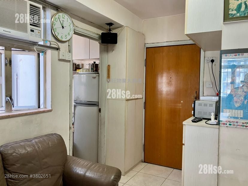 Tin Fung House Sell 2 Bedrooms , 1 Bathroom 269 ft²