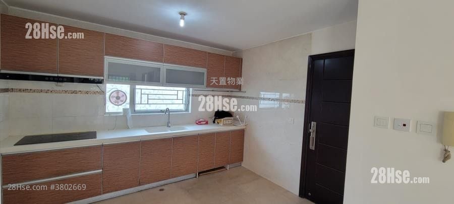 Sun Fung Wai Rental 3 Bedrooms , 1 Bathroom 700 ft²