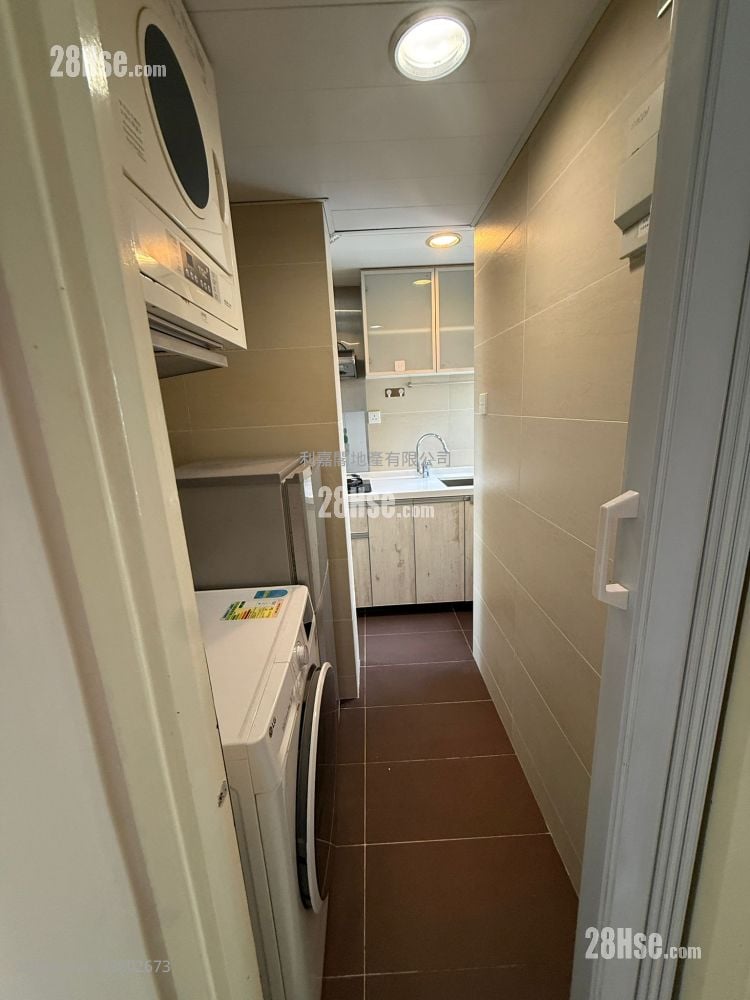 好运中心 租盘 2 房 , 1 浴室 348 平方尺