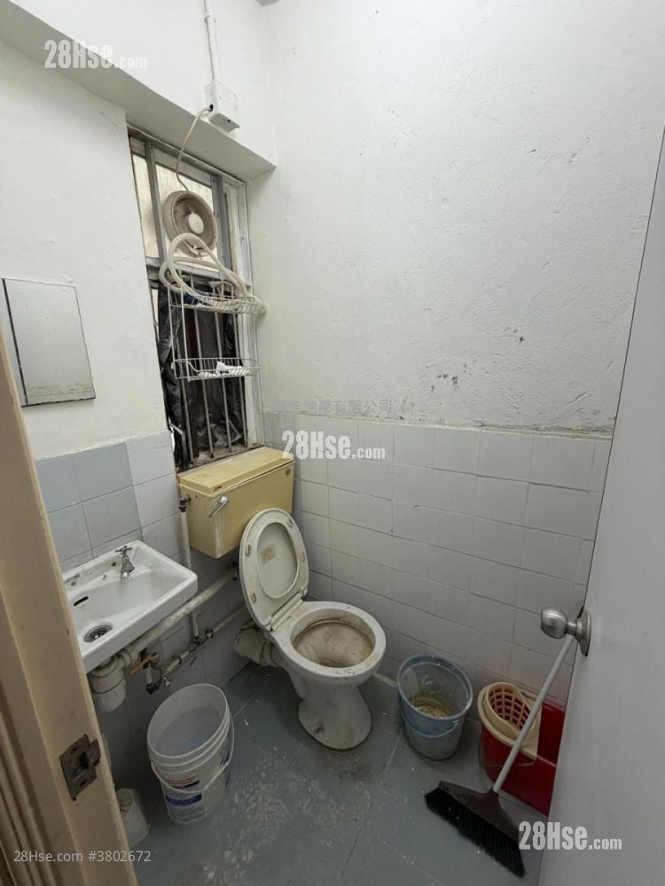 西洋菜南街62-64号 售盘 1 浴室 847 平方尺