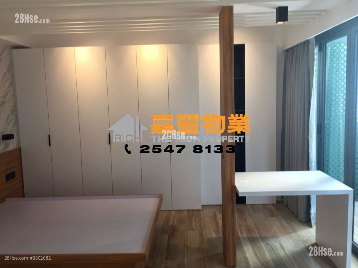 Sai On Building Rental Studio 262 ft²