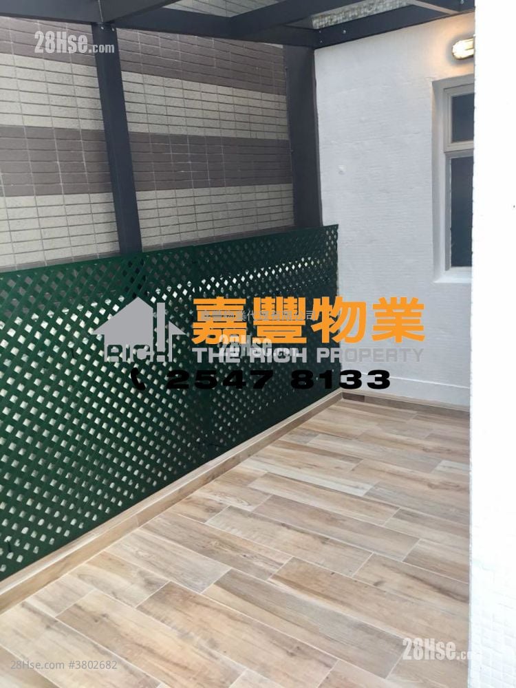 Sai On Building Rental Studio 262 ft²