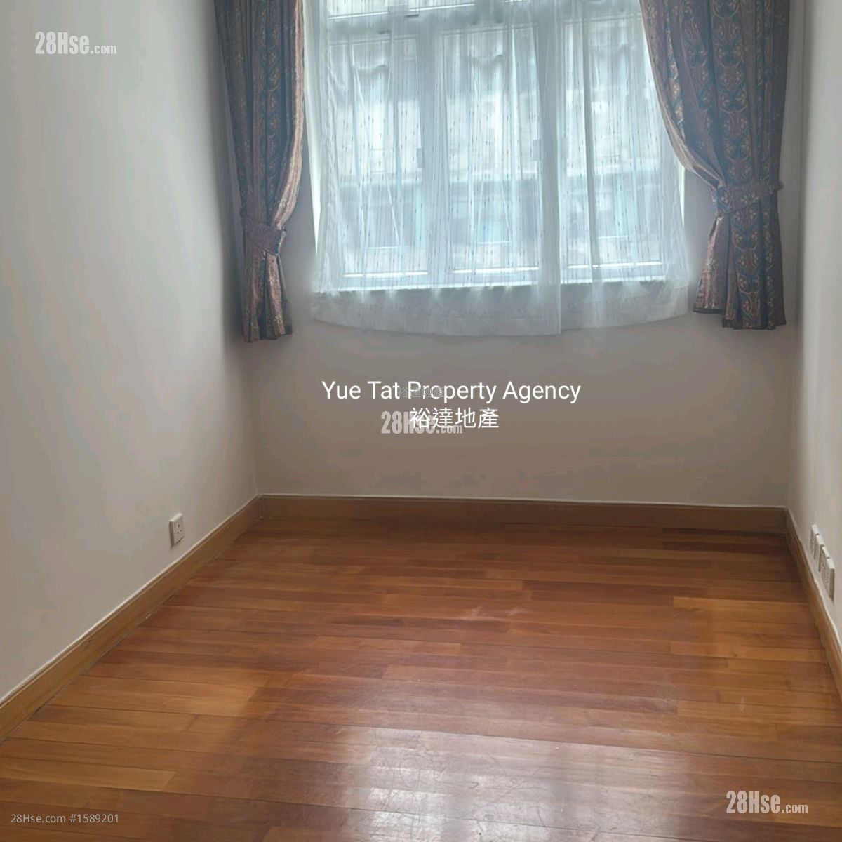 龙景大厦 租盘 2 房 , 1 浴室 420 平方尺