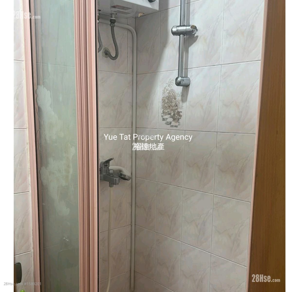 龙景大厦 租盘 2 房 , 1 浴室 420 平方尺