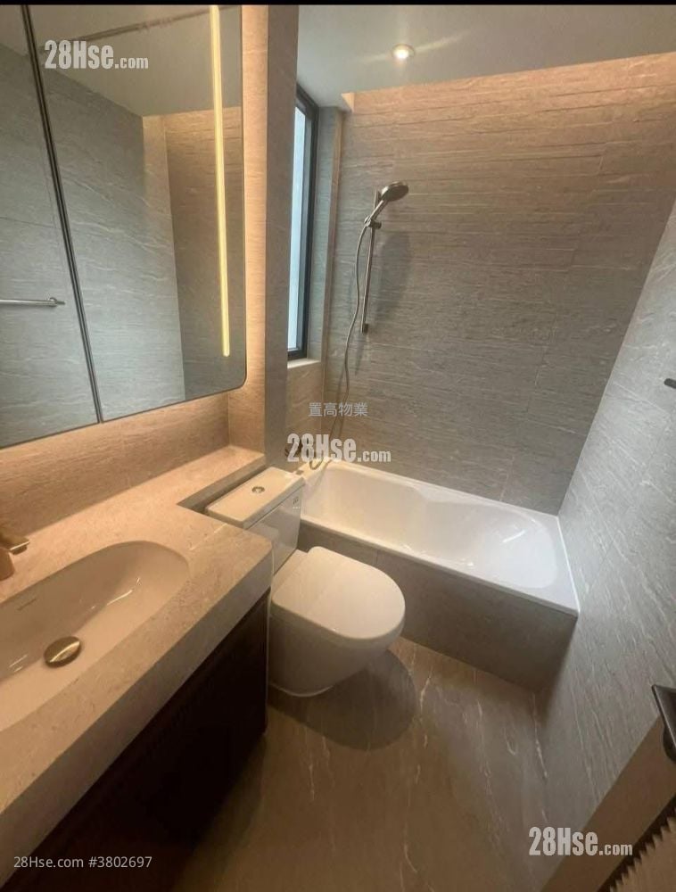 泰峯 售盘 3 房 , 2 浴室 690 平方尺