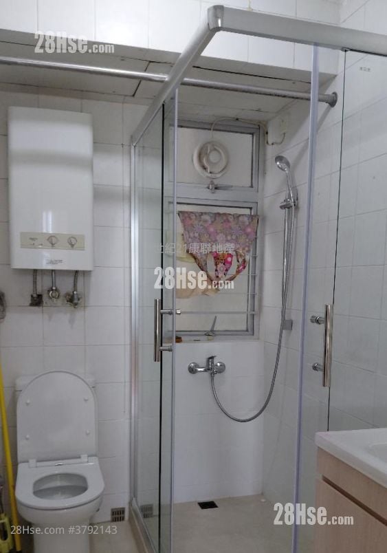 丽港城 租盘 2 房 , 1 浴室 517 平方尺