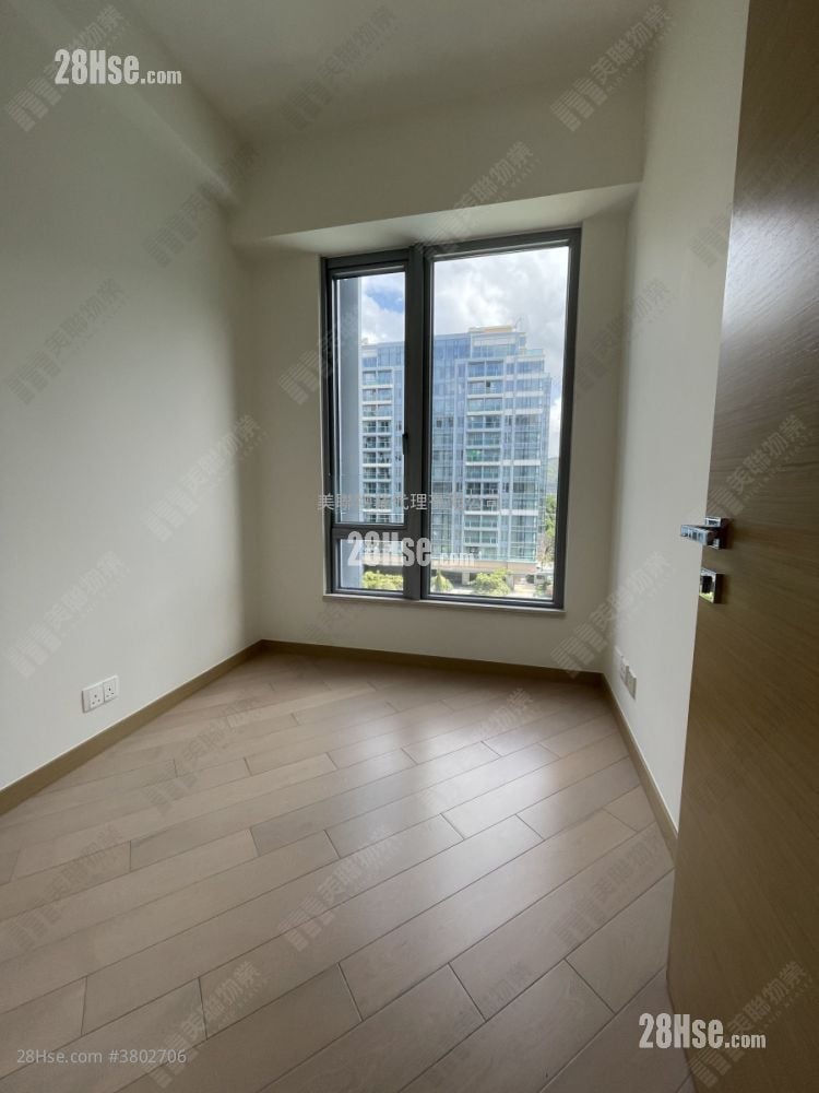 Park Yoho Sell 3 Bedrooms , 3 Bathrooms 934 ft²