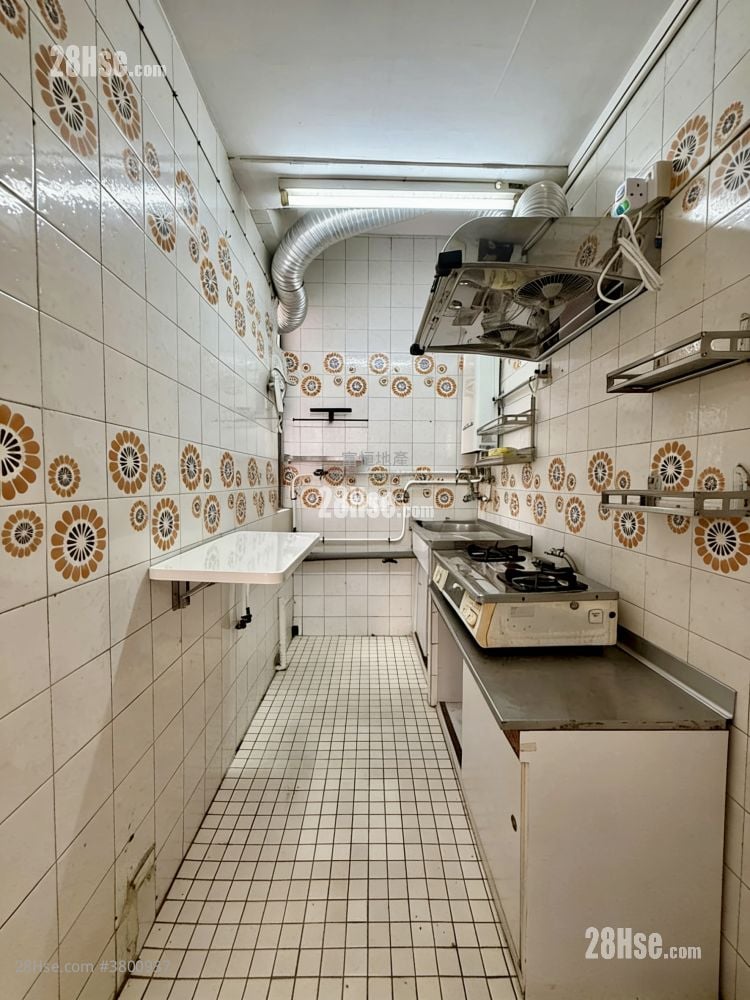 Loong Wah Building Rental 2 Bedrooms , 1 Bathroom 307 ft²