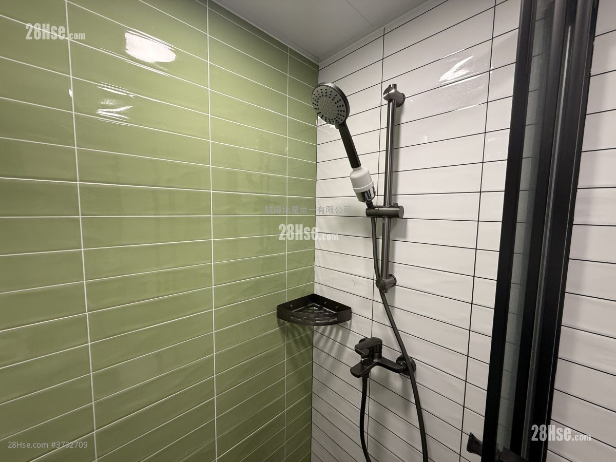 华登大厦 租盘 1 浴室 130 平方尺