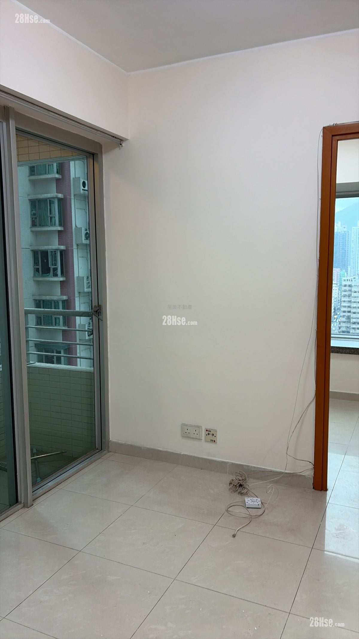 港湾豪庭 租盘 2 房 , 1 浴室 347 平方尺