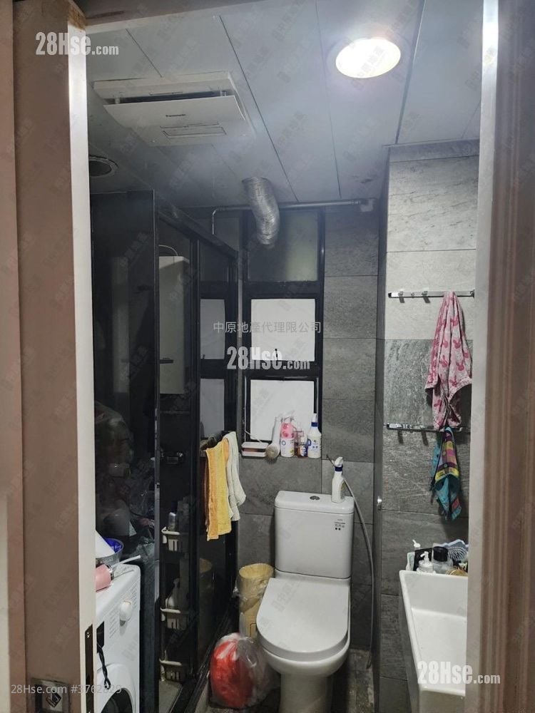 怡景园 售盘 3 房 , 1 浴室 489 平方尺