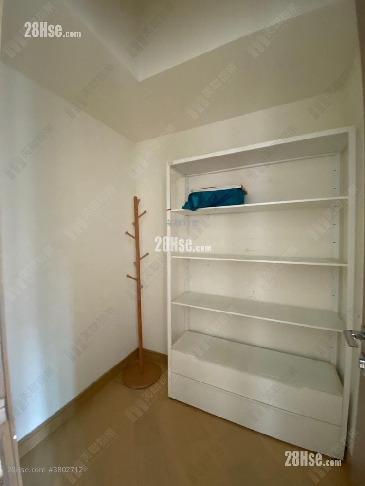 Double Cove Sell 3 Bedrooms , 1 Bathroom 498 ft²