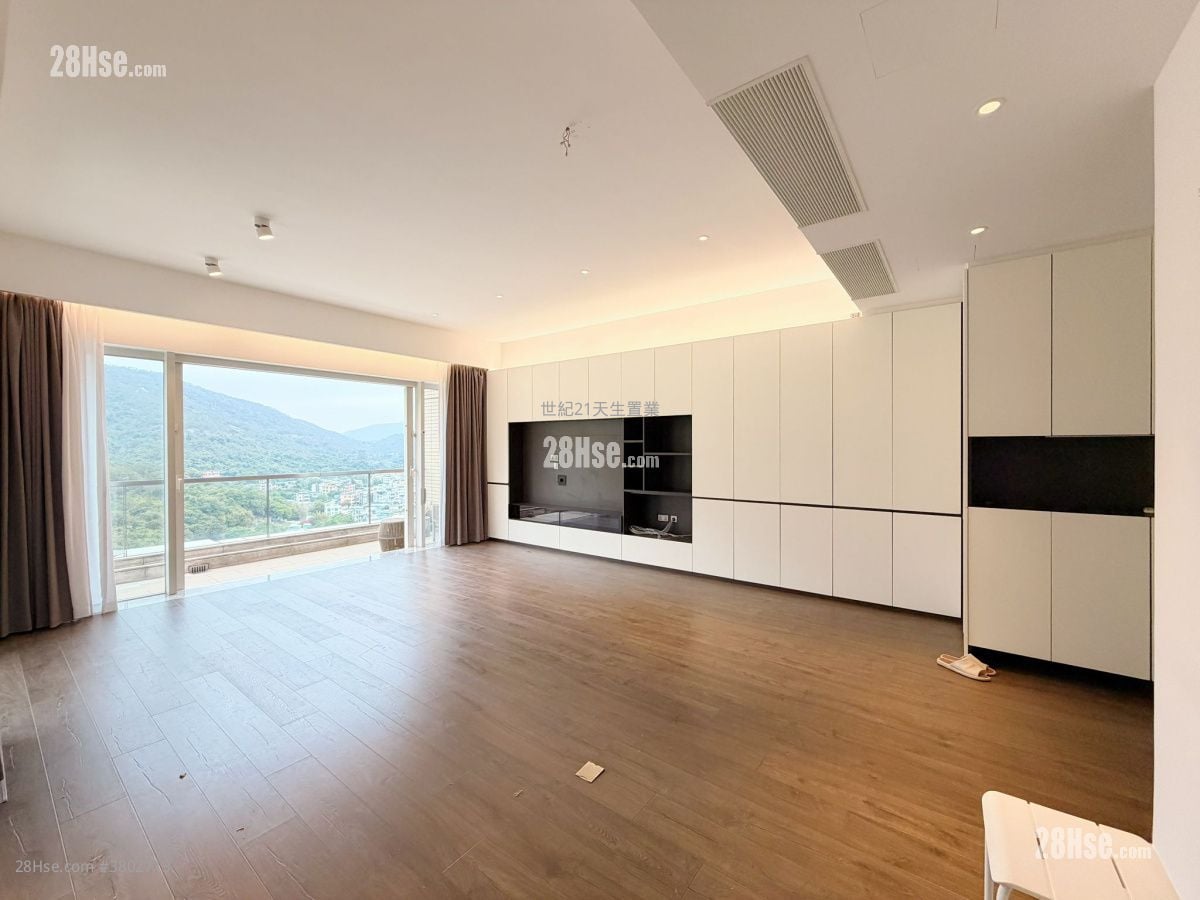 Avignon Rental 4 Bedrooms , 3 Bathrooms 1,201 ft²