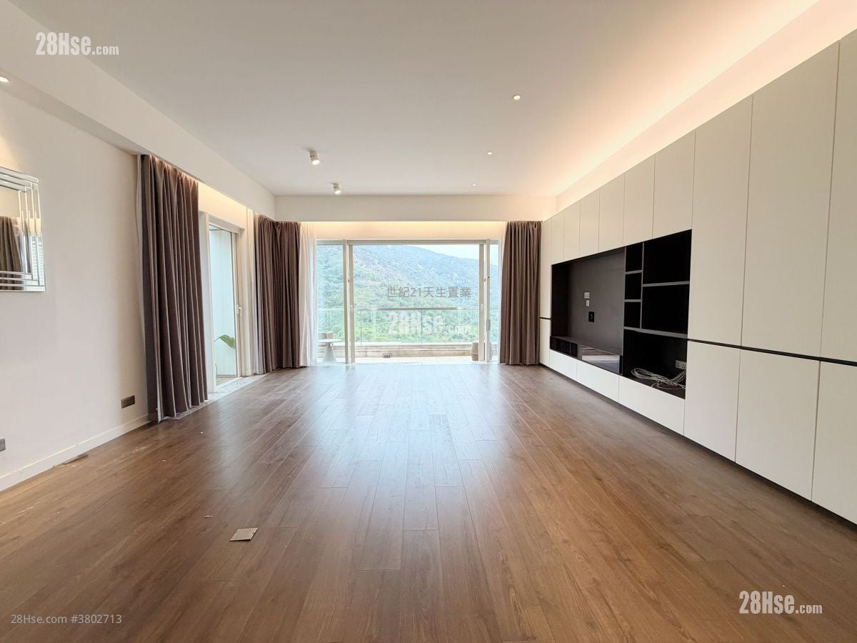 Avignon Rental 4 Bedrooms , 3 Bathrooms 1,201 ft²