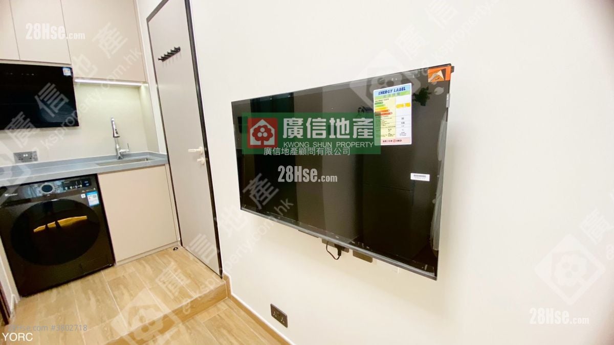 Yan On Building Rental 1 Bedroom , 1 Bathroom 200 ft²