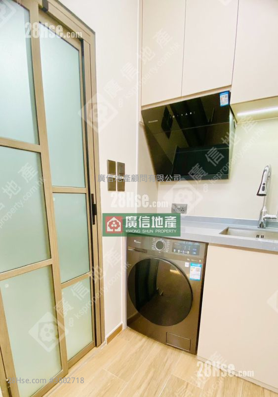 Yan On Building Rental 1 Bedroom , 1 Bathroom 200 ft²