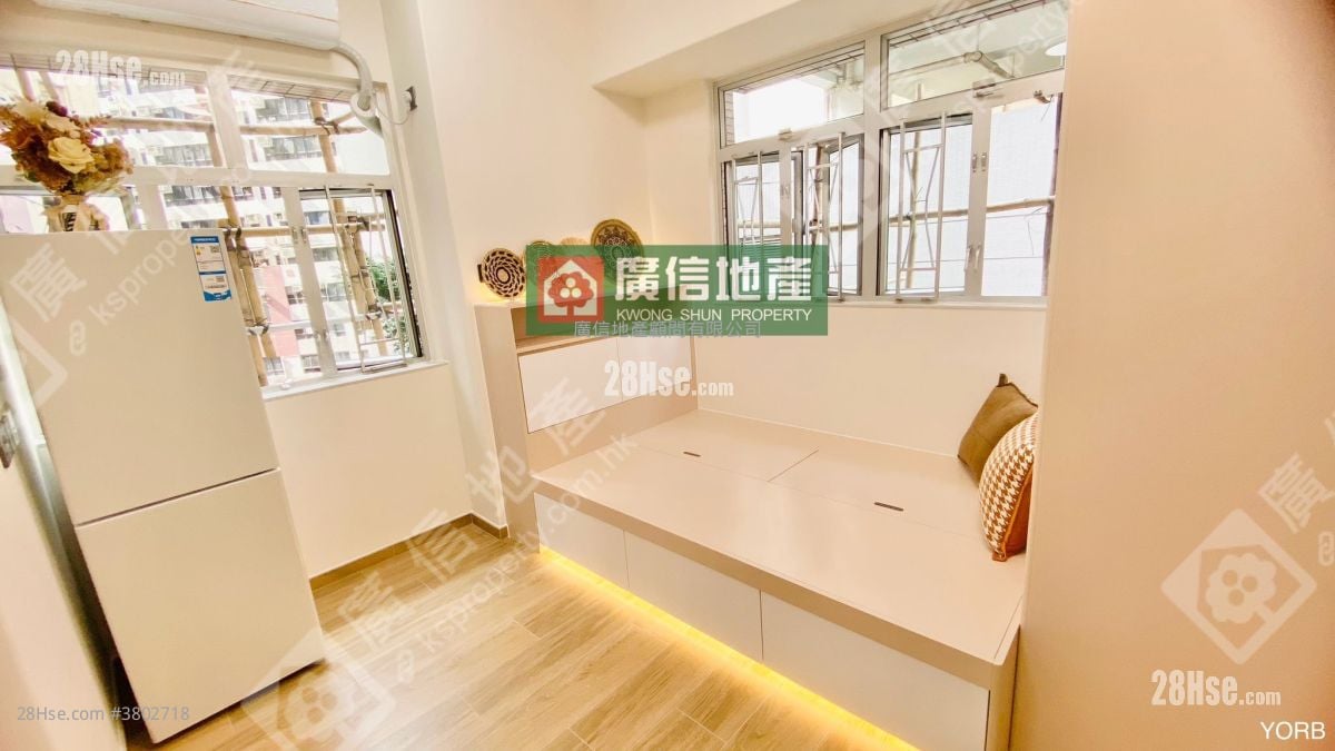 Yan On Building Rental 1 Bedroom , 1 Bathroom 200 ft²