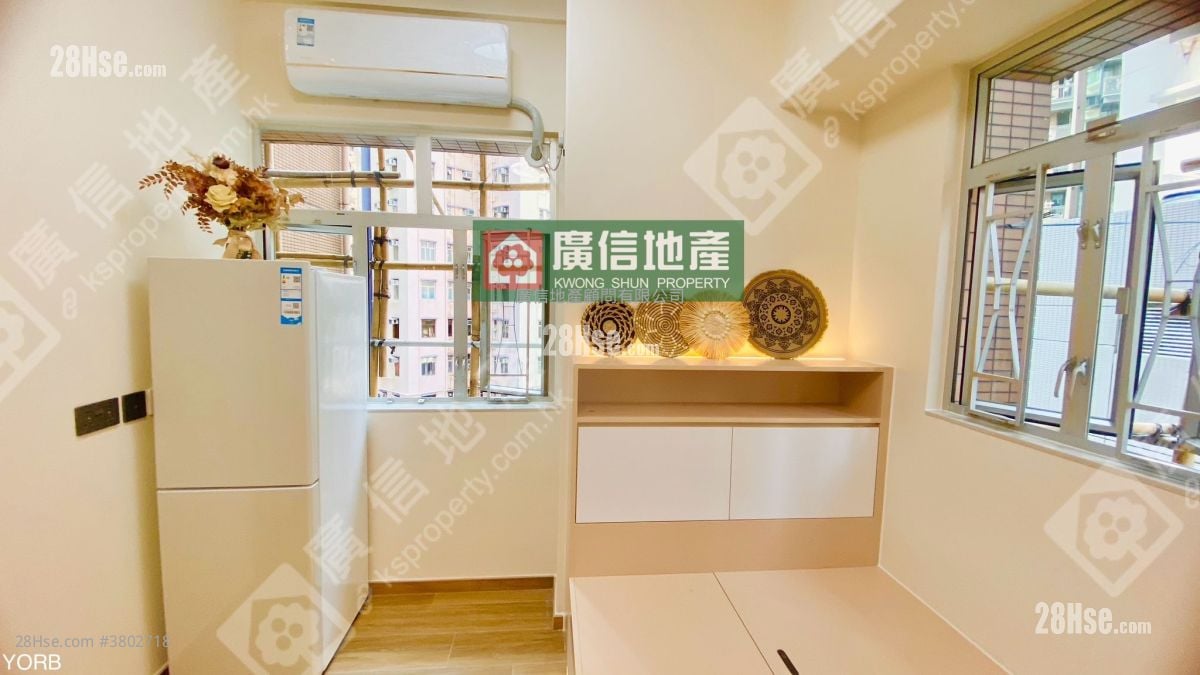 Yan On Building Rental 1 Bedroom , 1 Bathroom 200 ft²