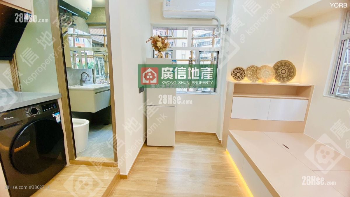 Yan On Building Rental 1 Bedroom , 1 Bathroom 200 ft²