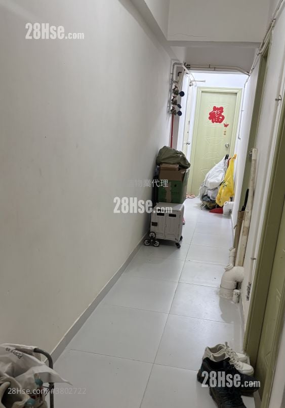 Apartment Sell 3 Bedrooms , 3 Bathrooms 797 ft²