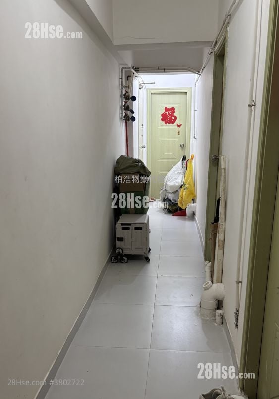 Apartment Sell 3 Bedrooms , 3 Bathrooms 797 ft²