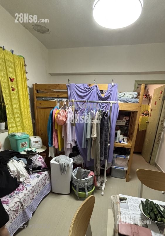 Apartment Sell 3 Bedrooms , 3 Bathrooms 797 ft²