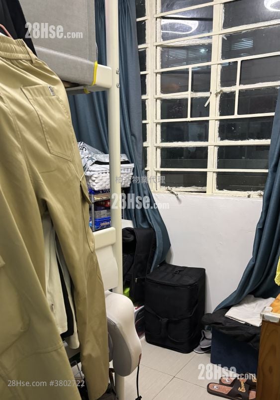 Apartment Sell 3 Bedrooms , 3 Bathrooms 797 ft²