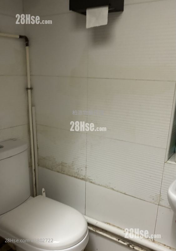 Apartment Sell 3 Bedrooms , 3 Bathrooms 797 ft²