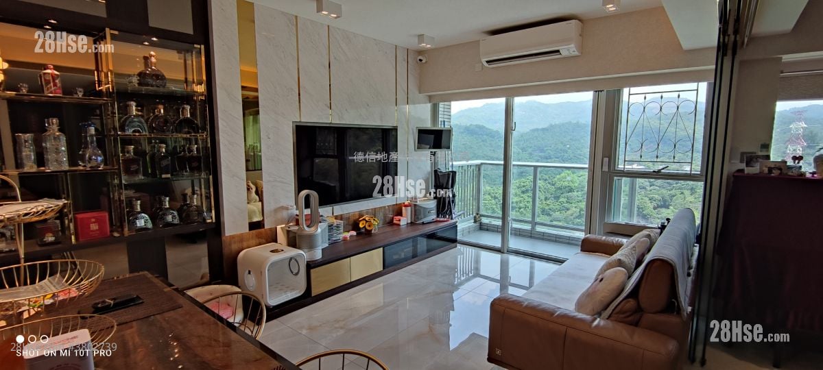 Caldecott Hill Sell 1 Bedroom , 2 Bathrooms 764 ft²