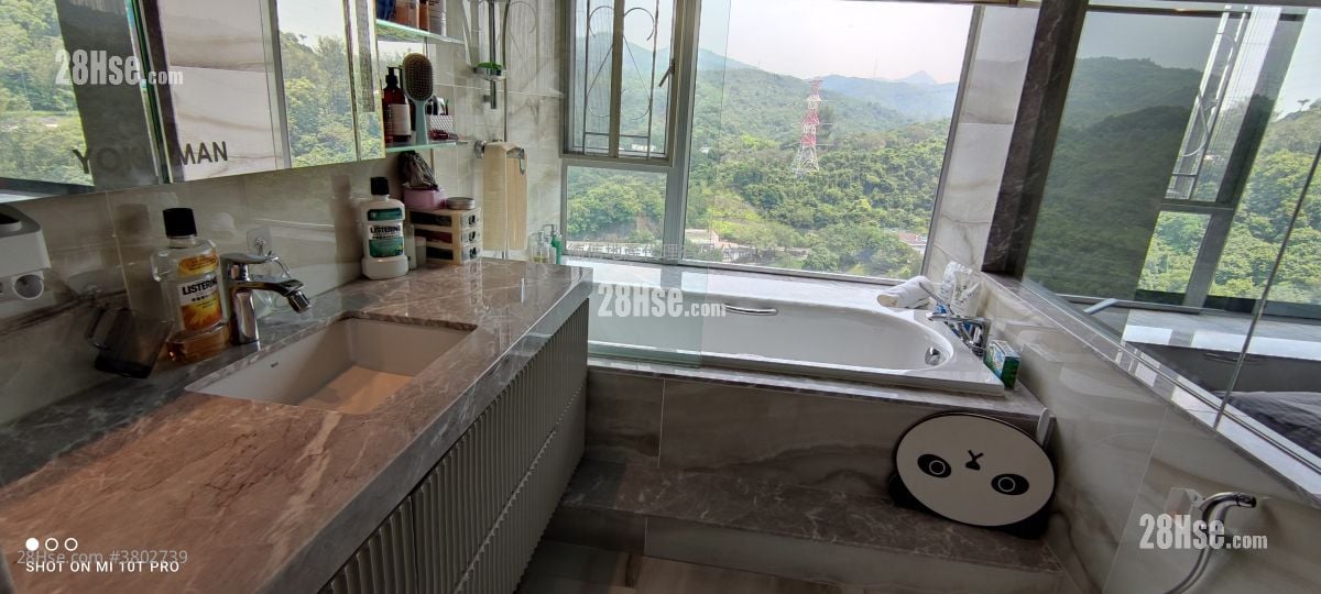 Caldecott Hill Sell 1 Bedroom , 2 Bathrooms 764 ft²