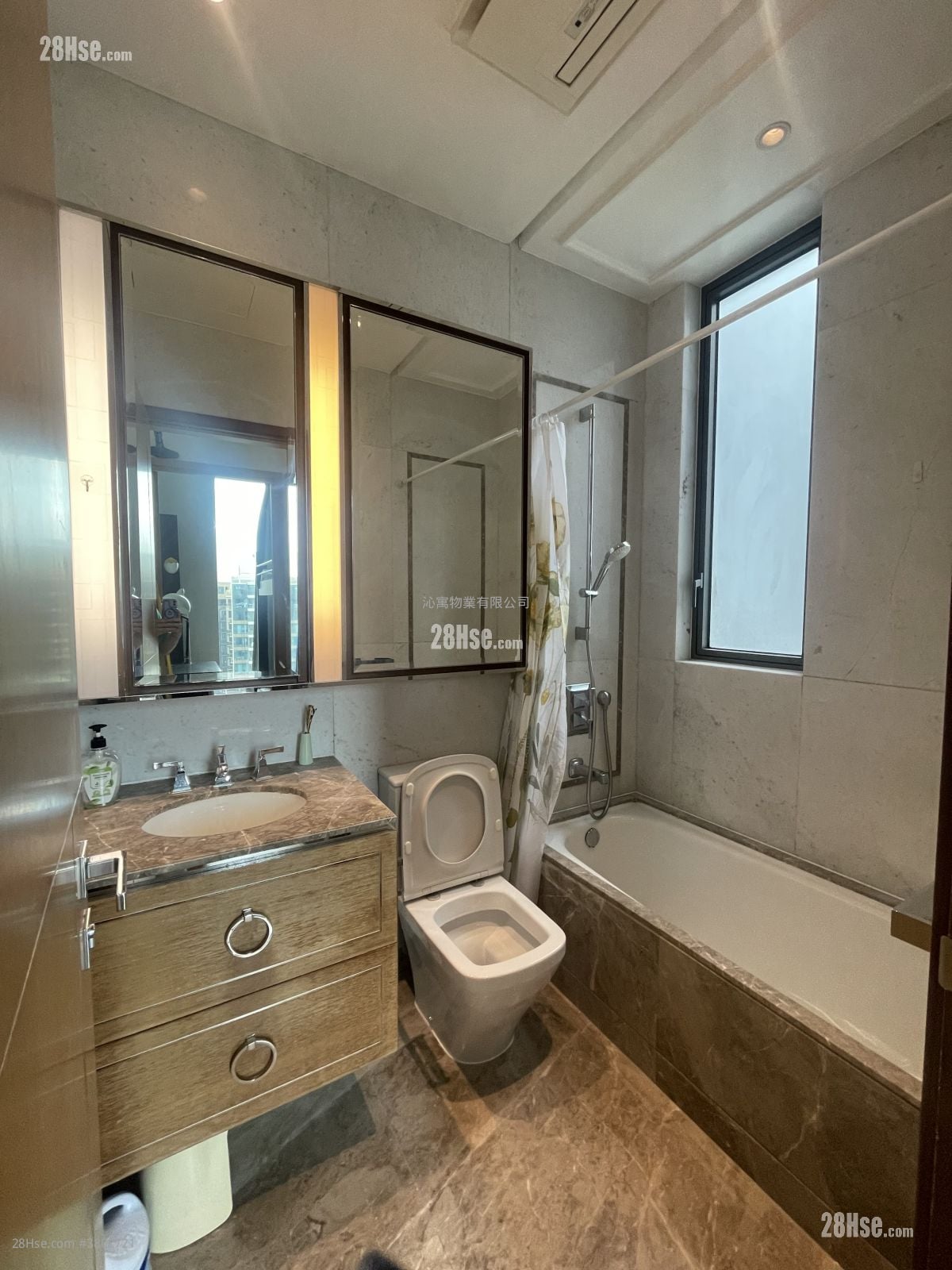 One Homantin 售盘 2 房 , 1 浴室 501 平方尺