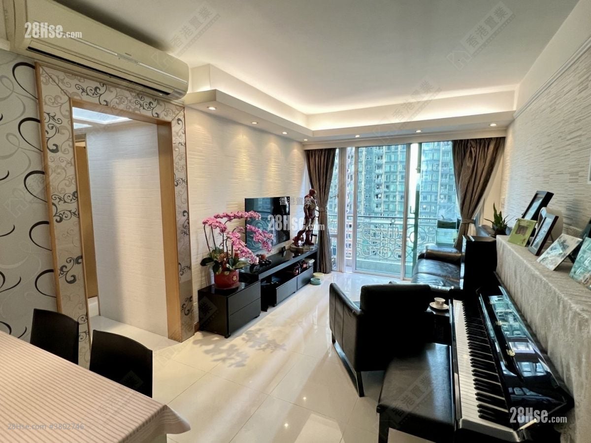 泓景台 售盘 3 房 , 2 浴室 735 平方尺