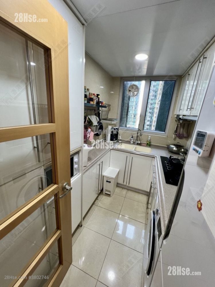 泓景台 售盘 3 房 , 2 浴室 735 平方尺