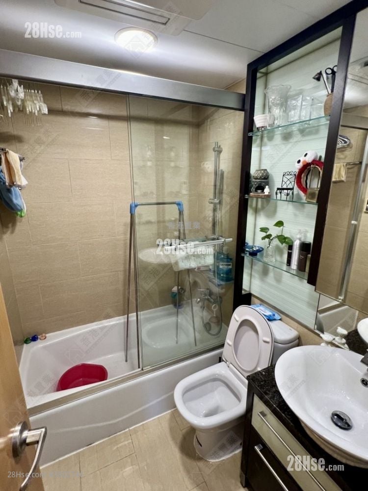 泓景台 售盘 3 房 , 2 浴室 735 平方尺