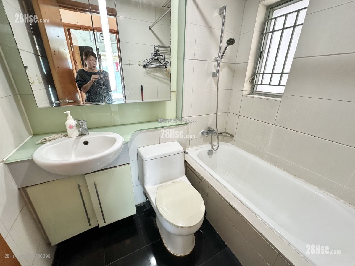 蓝天海岸 租盘 2 房 , 1 浴室 490 平方尺