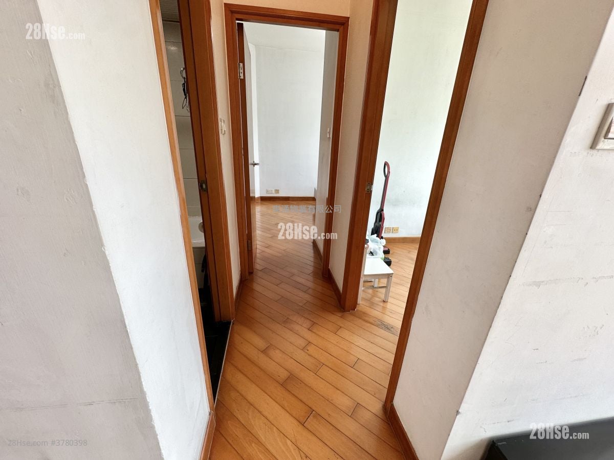 蓝天海岸 租盘 2 房 , 1 浴室 490 平方尺